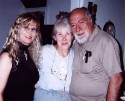 Rocio Heredia, Dolores Valenza y Larry Valenza